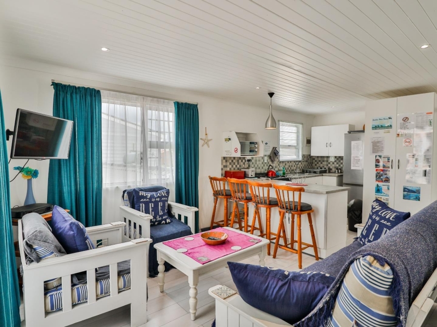 5 Bedroom Property for Sale in De Kelders Western Cape